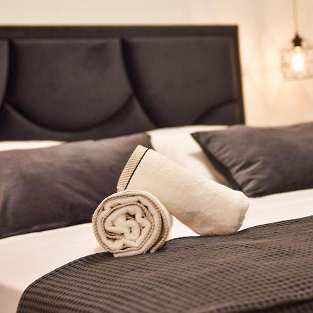 Luxury Apartments La Perla Бибинье Номер фото