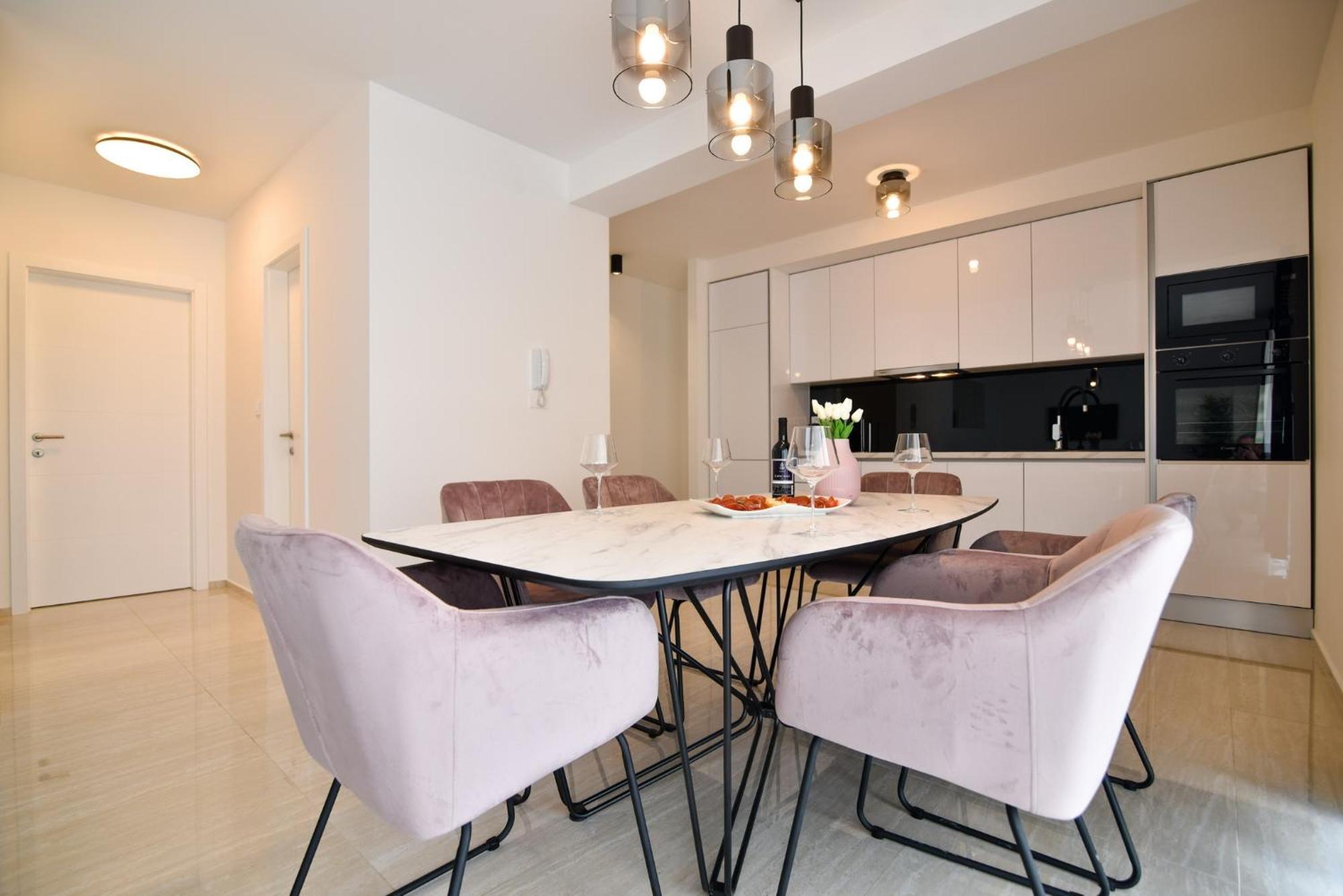 Luxury Apartments La Perla Бибинье Номер фото