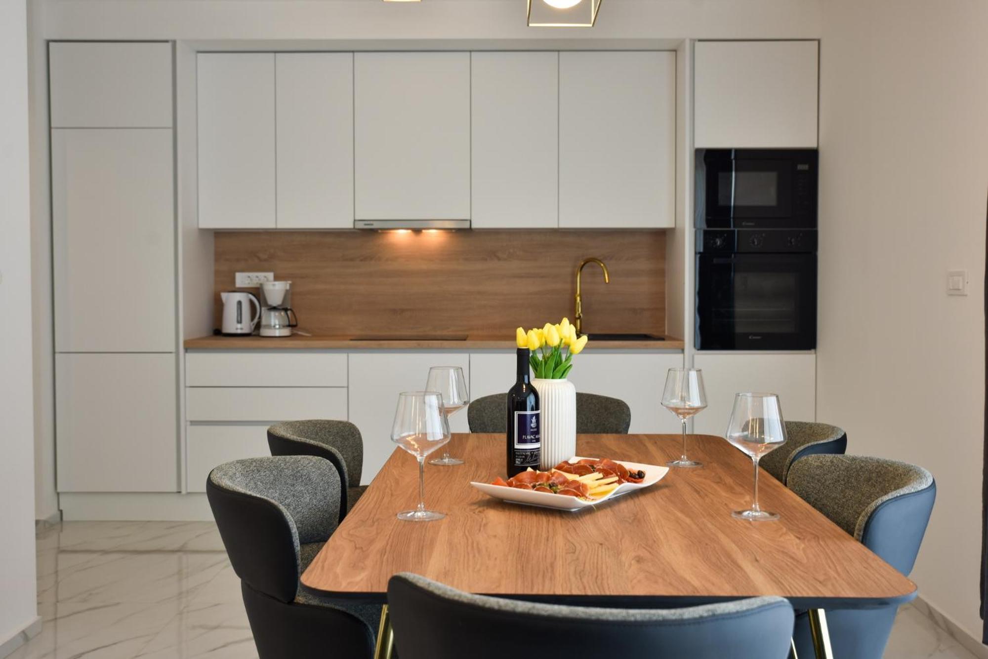 Luxury Apartments La Perla Бибинье Номер фото